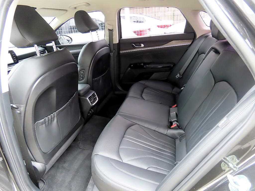 KIA K5 - Vista 6