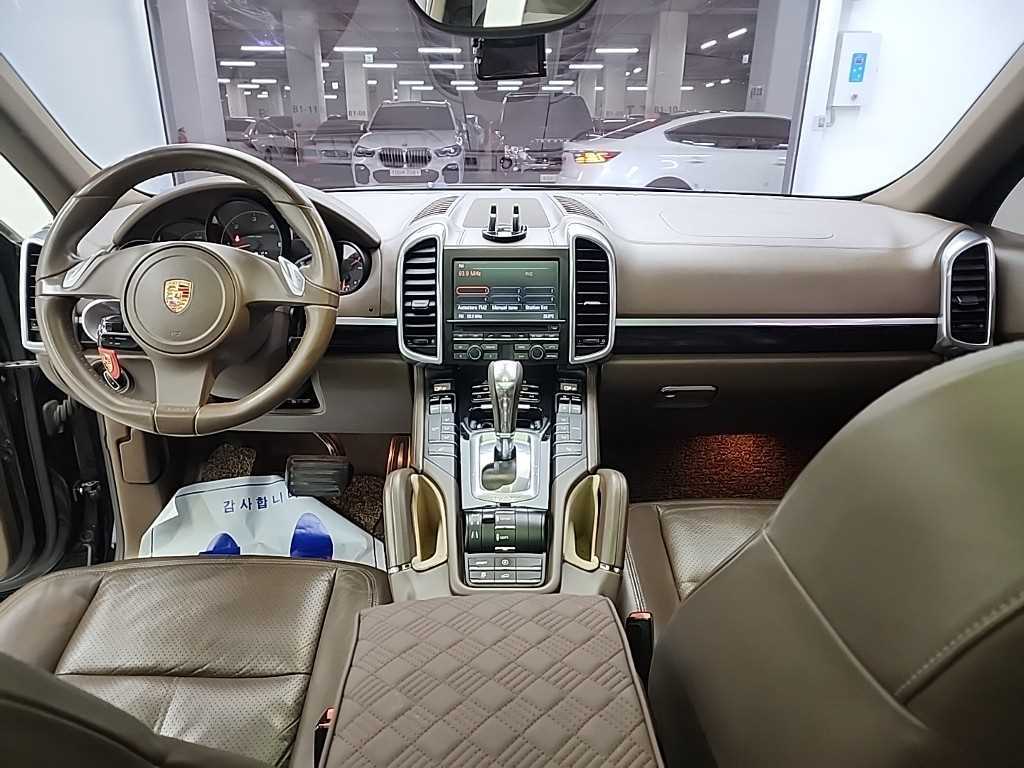 Porsche Cayenne - Vista 7