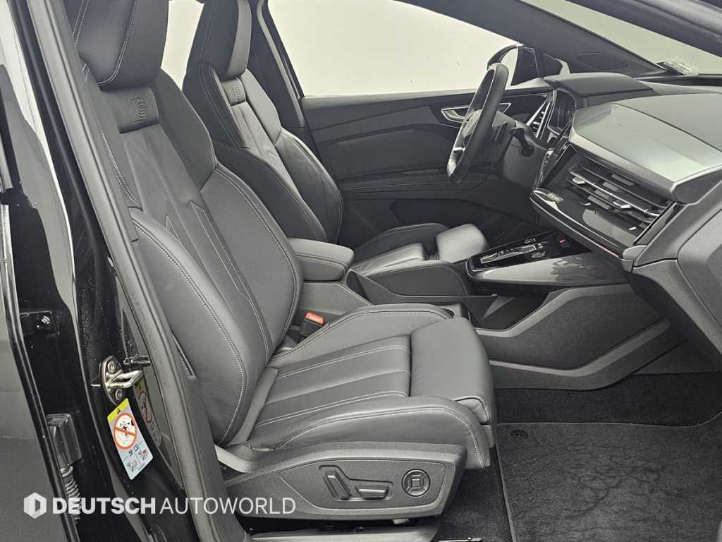 Audi Q4 - Vista 10