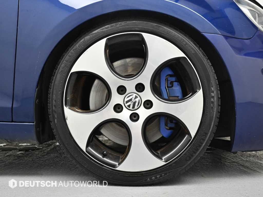 Volkswagen Golf - Vista 5