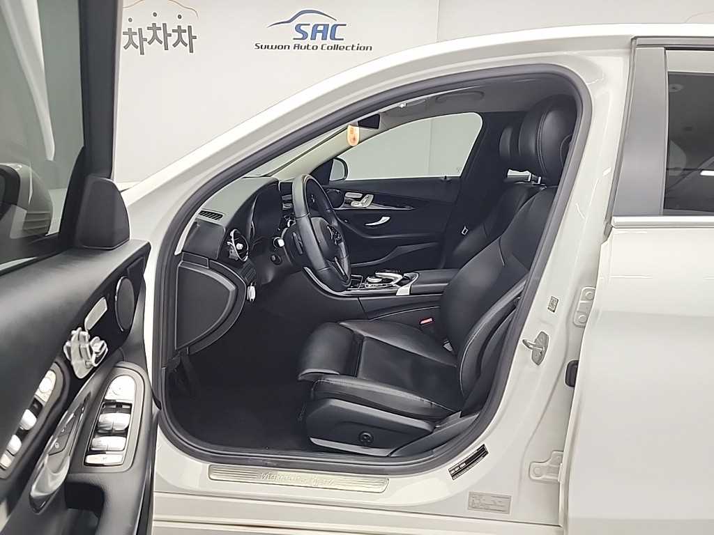 Mercedes Benz C Class - Vista 11