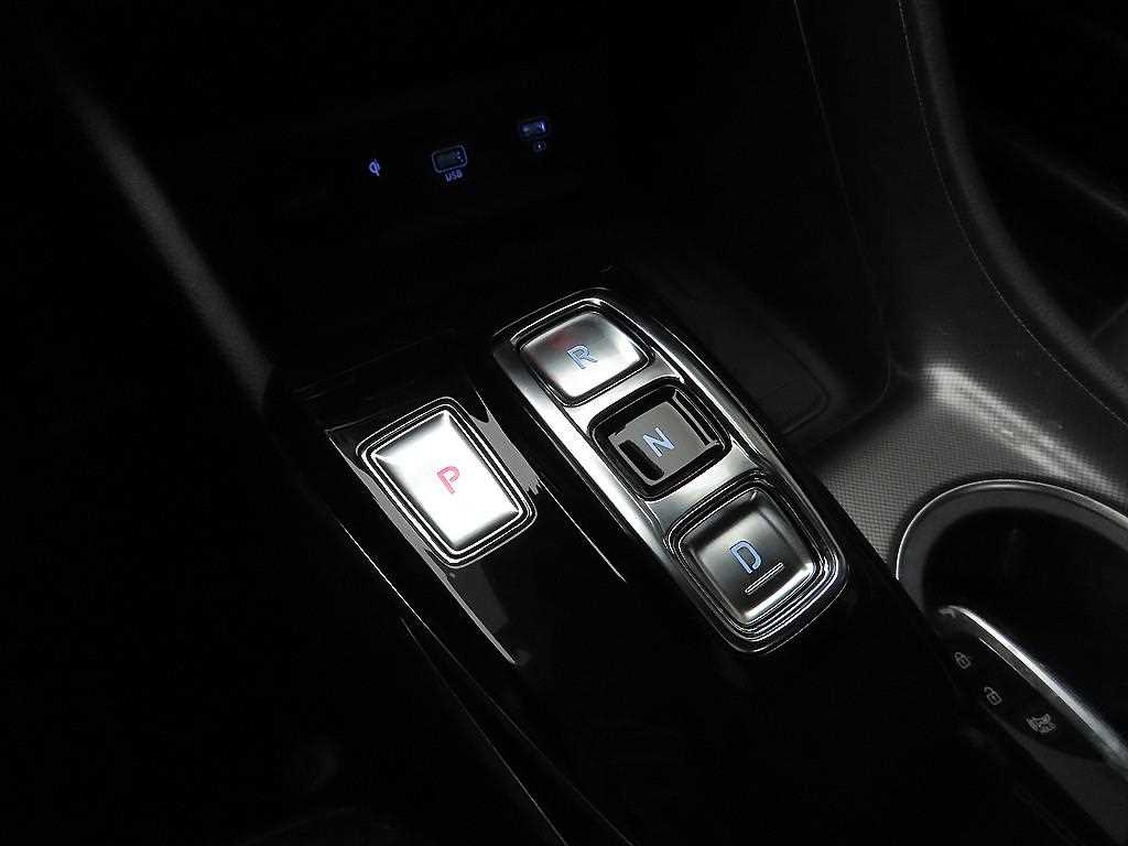 HYUNDAI Sonata - Vista 10