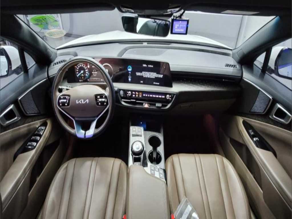 KIA K8 - Vista 6
