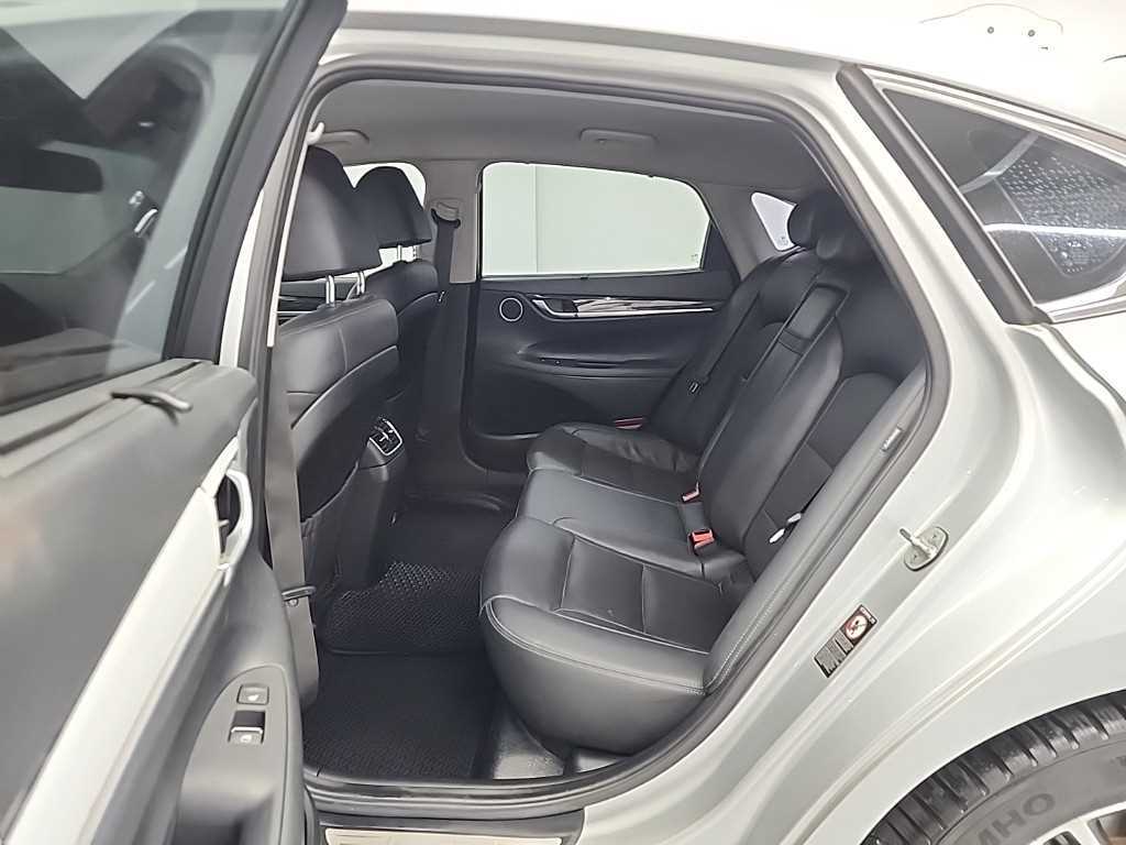 HYUNDAI Grandeur - Vista 12