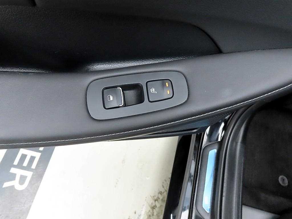 HYUNDAI Sonata - Vista 12