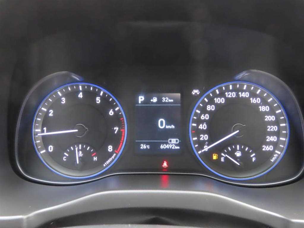 HYUNDAI Kona - Vista 8