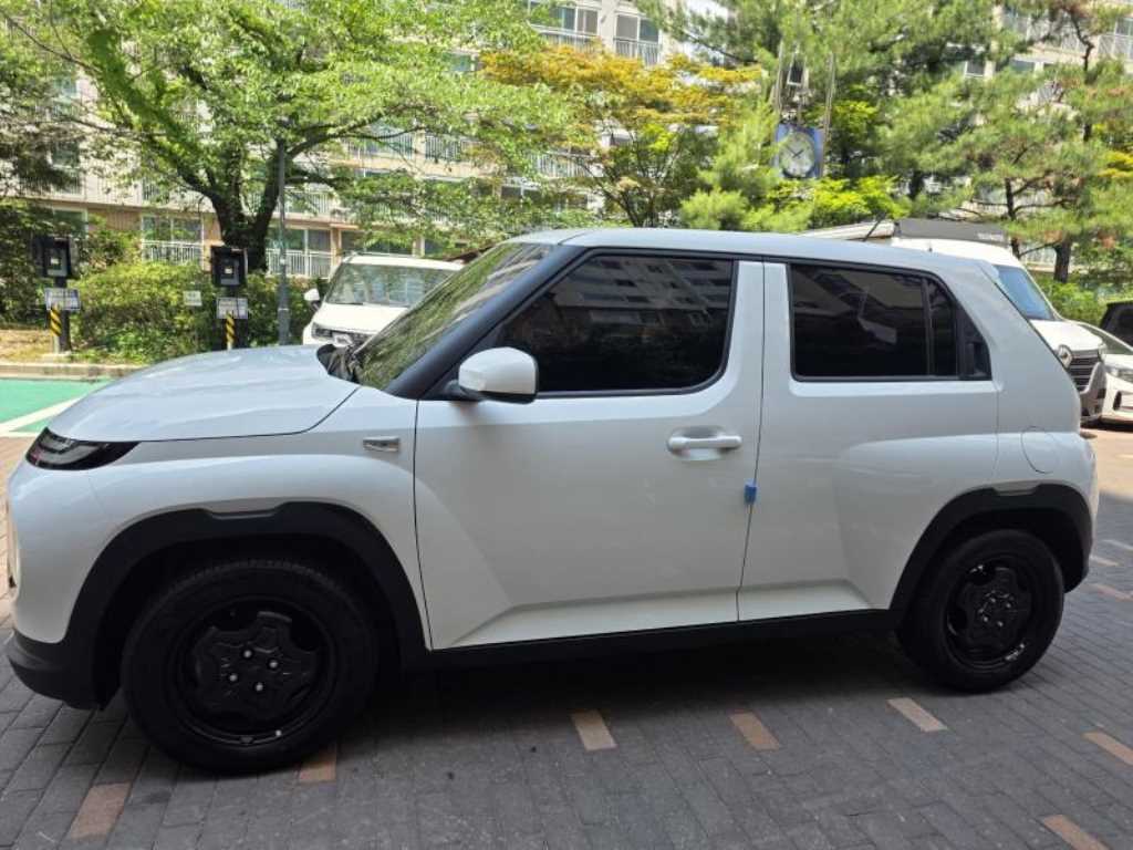 HYUNDAI Casper - Vista 4