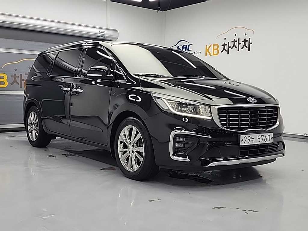 KIA Carnival - Vista 4