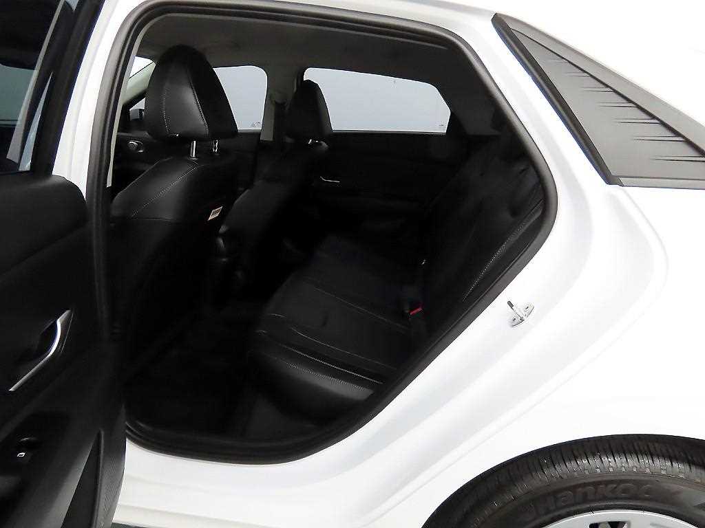 HYUNDAI Avante - Vista 6