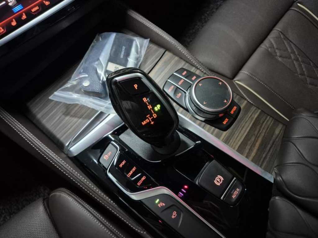 BMW 5 Series 2019 - Importación desde Corea - HF Imports Iquique - Foto 16