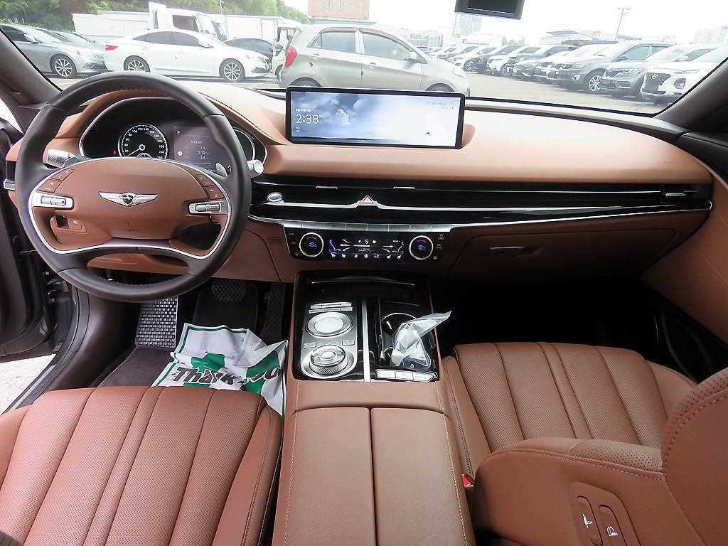 Genesis G80 - Vista 9
