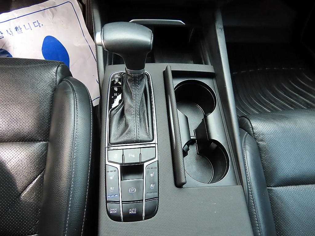 KIA K7 - Vista 11