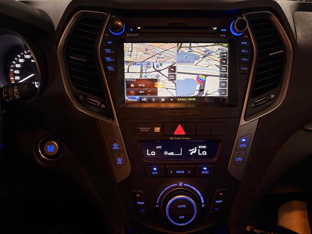 HYUNDAI Santa Fe - Vista 6
