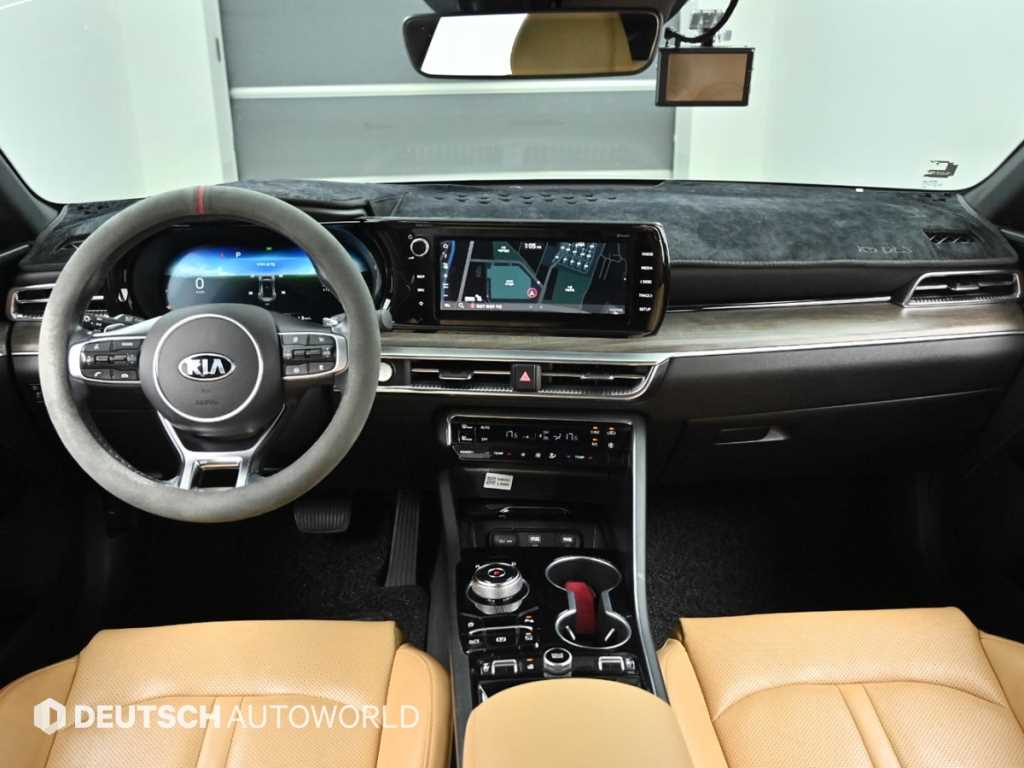 KIA K5 - Vista 7