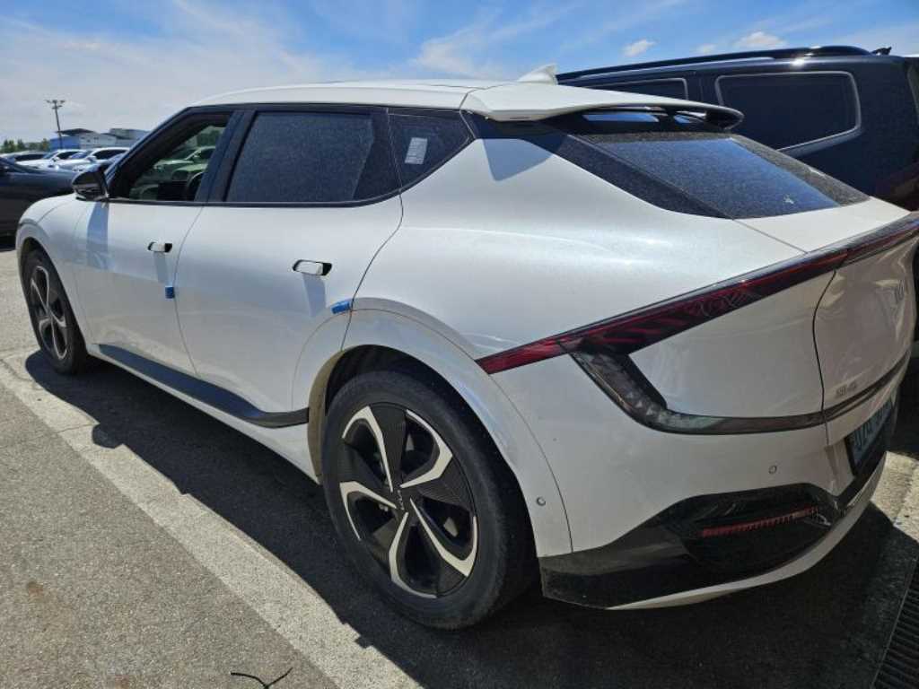KIA EV6 - Vista 3