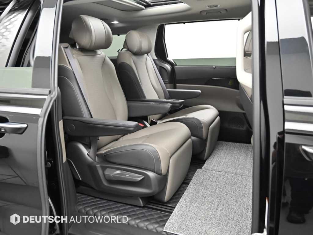 KIA Carnival - Vista 12