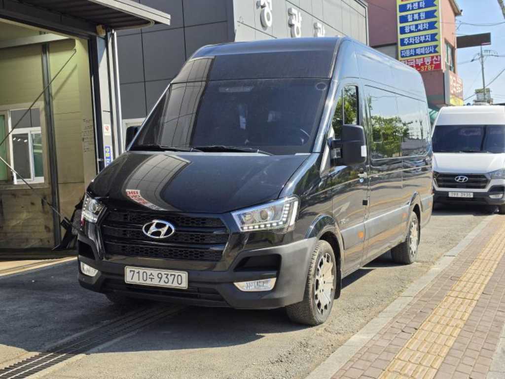 HYUNDAI Solati 2017 Negro - Importación desde Corea - HF Imports Iquique - Foto 1