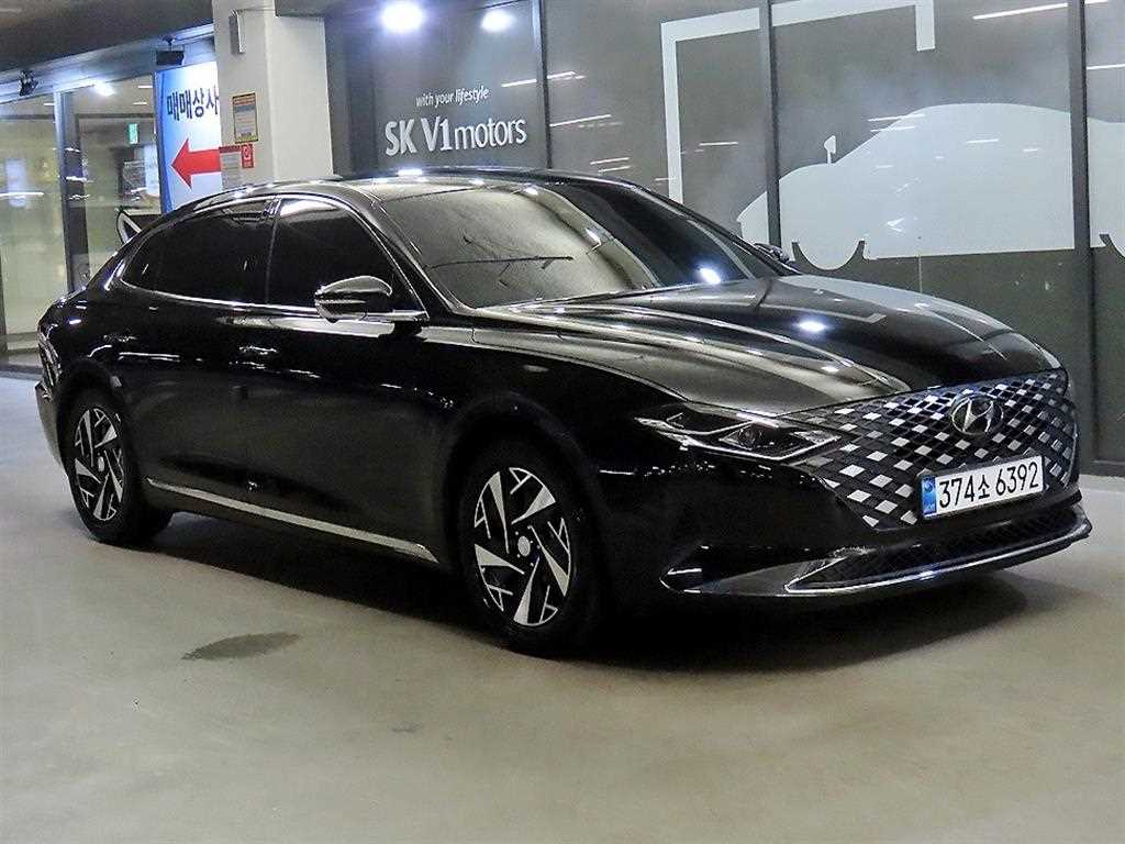 HYUNDAI Grandeur - Vista 2