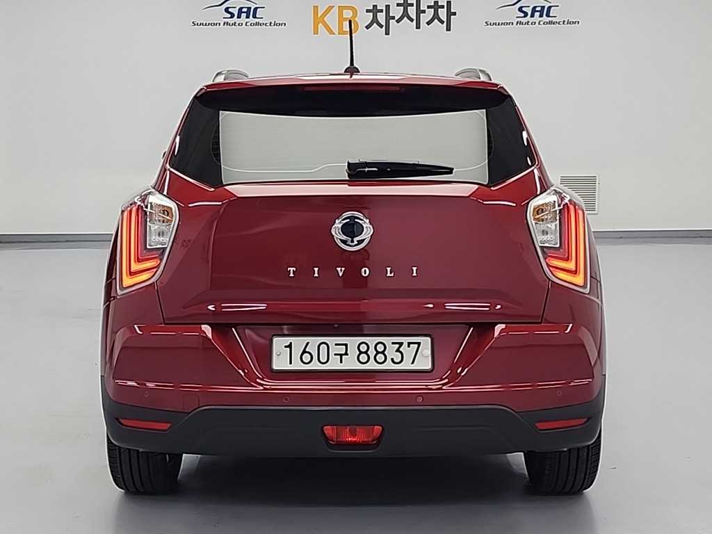 Ssangyong Tivoli - Vista 3