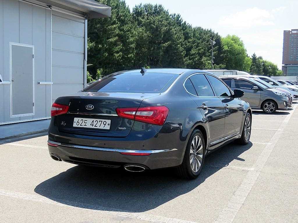 KIA K7 - Vista 4
