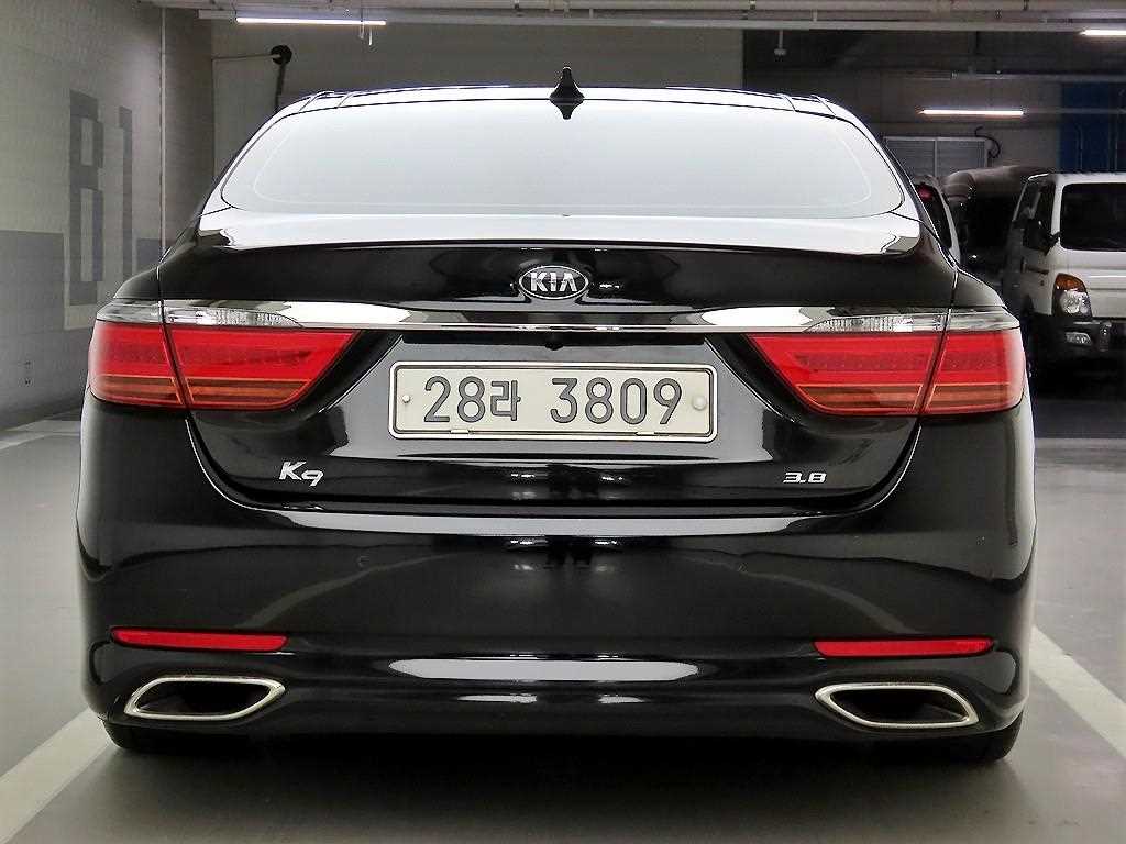 KIA K9 - Vista 3
