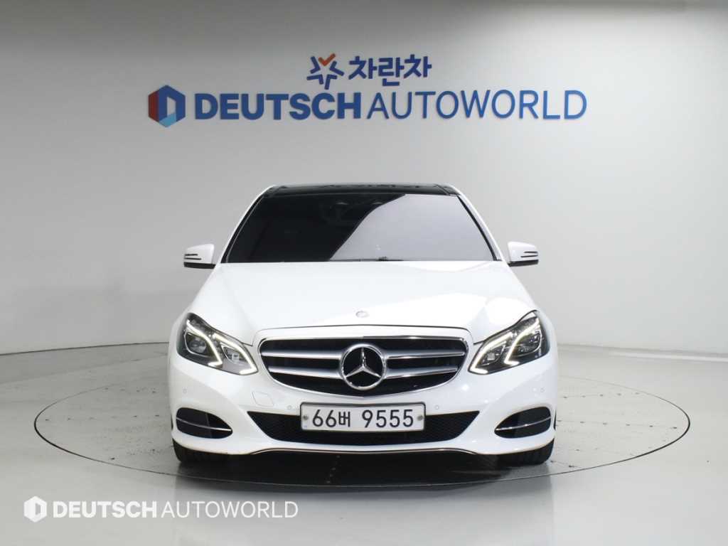 Mercedes Benz E class - Vista 3