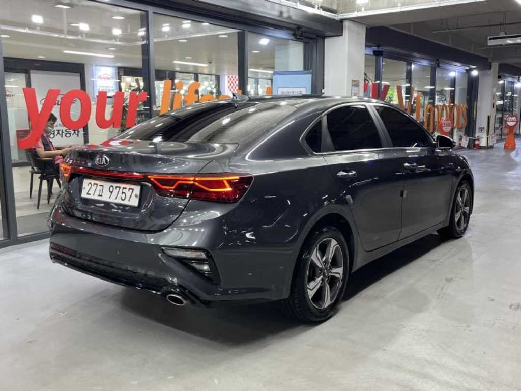 KIA K3 - Vista 4