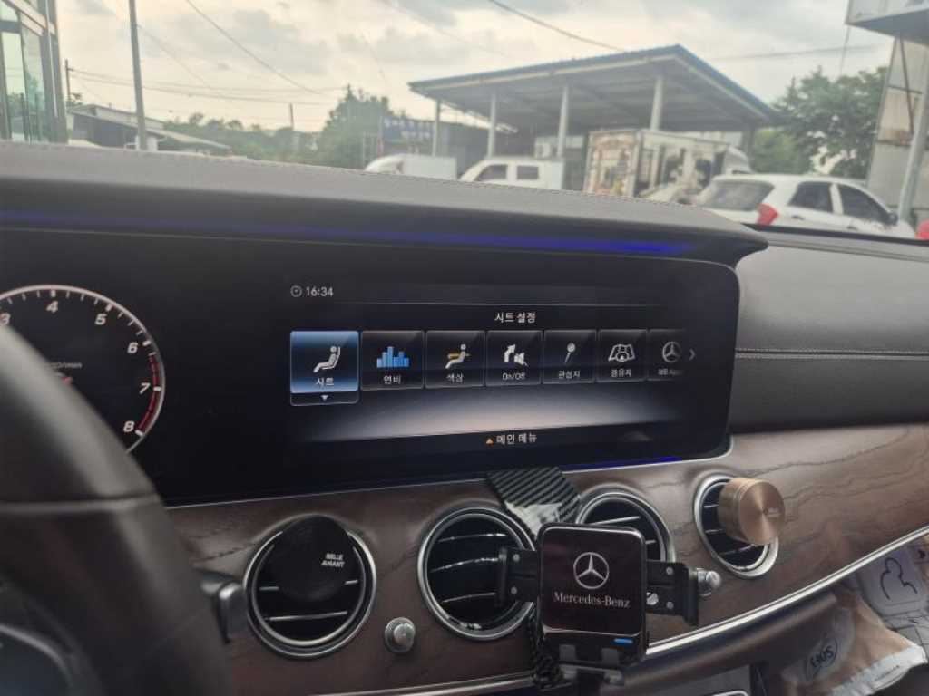 Mercedes Benz E class 2020 Negro - Importación desde Corea - HF Imports Iquique - Foto 13
