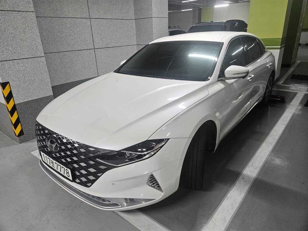 HYUNDAI Grandeur - Vista 2