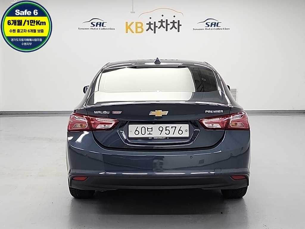 Chevrolet Malibu - Vista 3