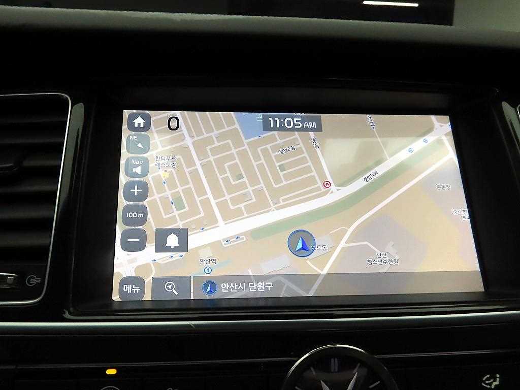 KIA K9 - Vista 9