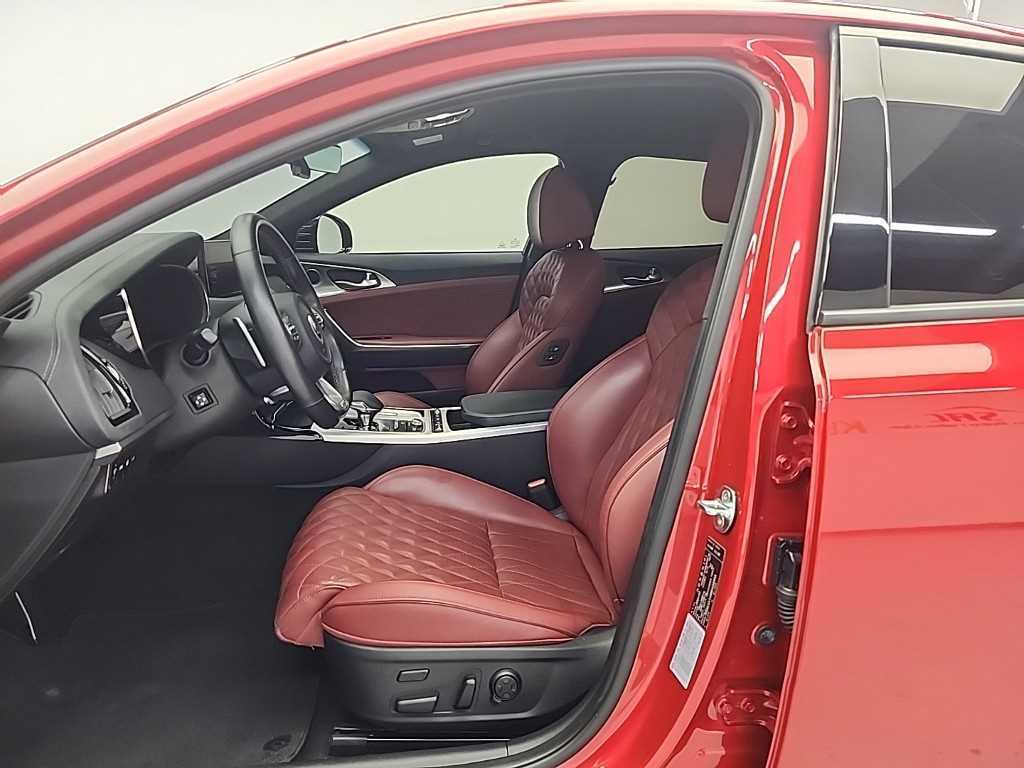 KIA Stinger - Vista 11
