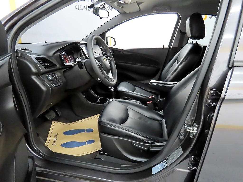 Chevrolet Spark - Vista 5