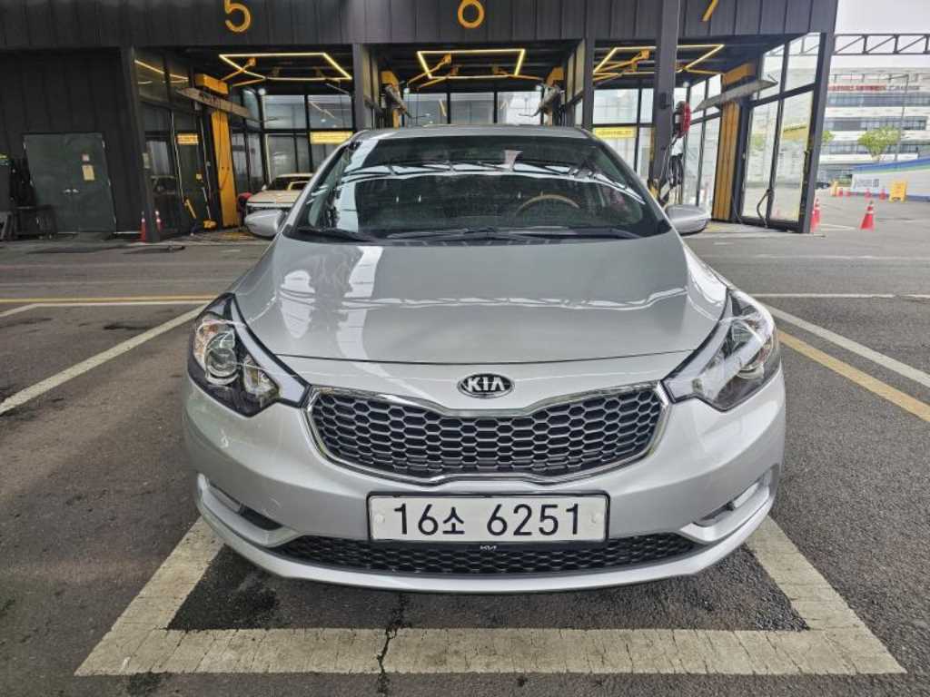 KIA K3 - Vista 4