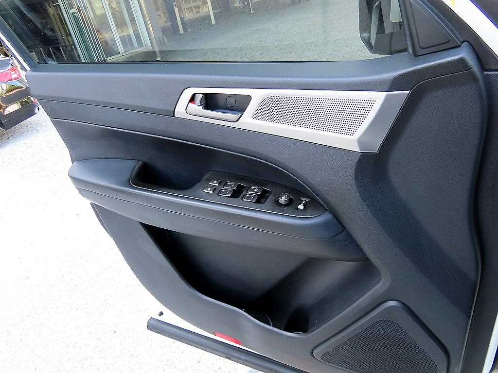 Ssangyong Rexton - Vista 11