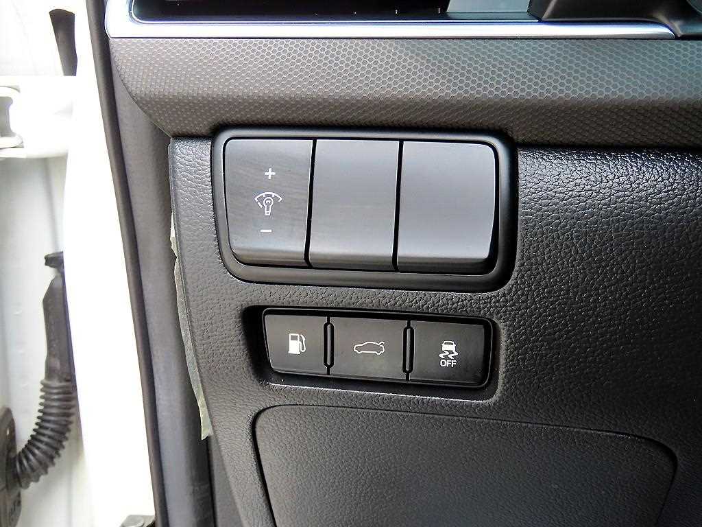 KIA K7 2017 Blanco - Importación desde Corea - HF Imports Iquique - Foto 13