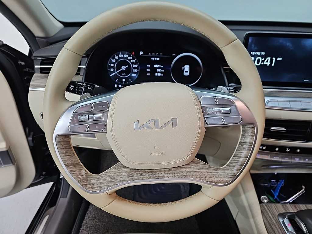 KIA K9 - Vista 9