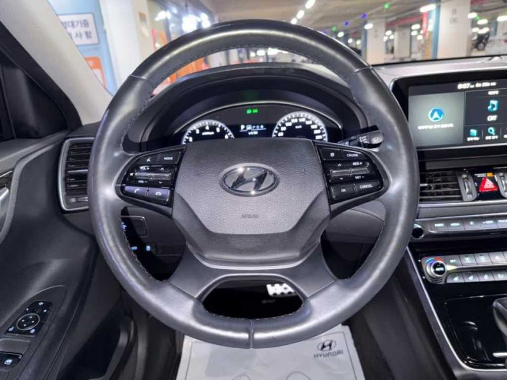 HYUNDAI Grandeur - Vista 8