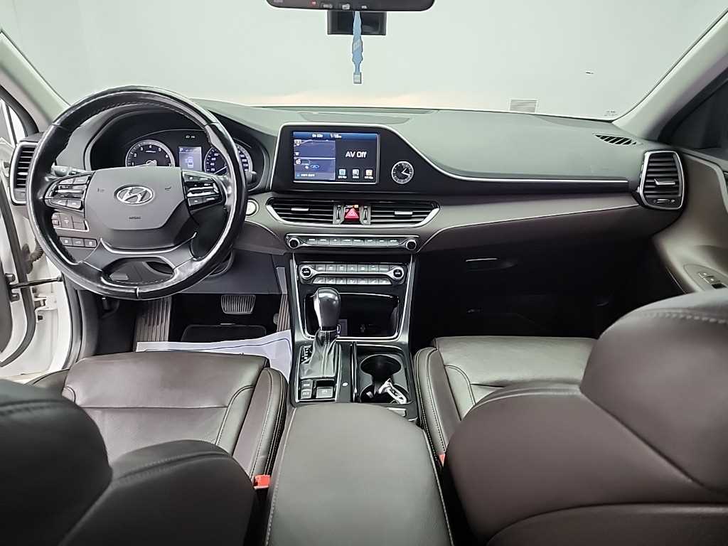 HYUNDAI Grandeur - Vista 7
