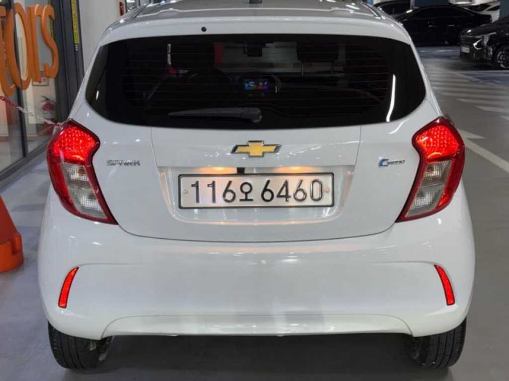 Chevrolet Spark - Vista 5