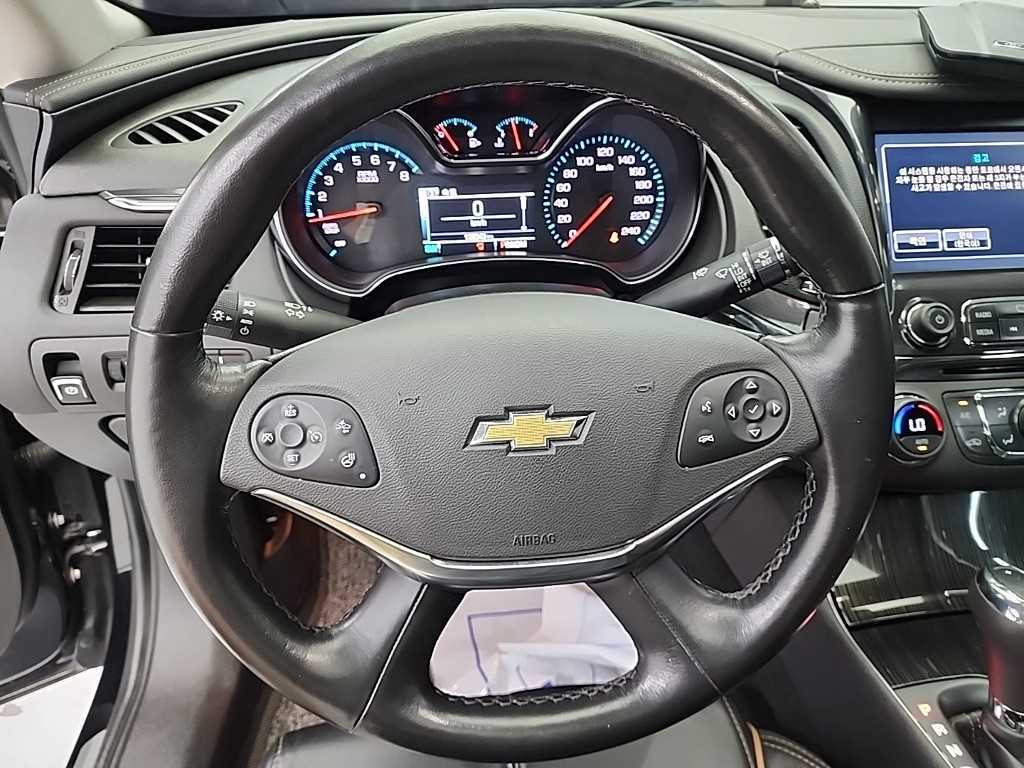 Chevrolet Impala - Vista 9