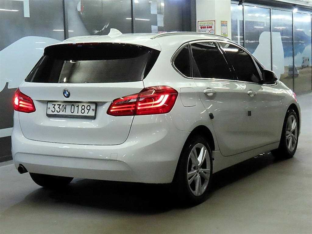 BMW 2 series - Vista 4