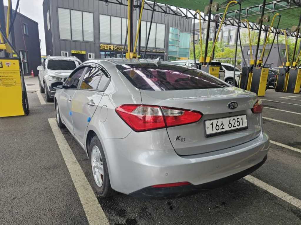 KIA K3 - Vista 2