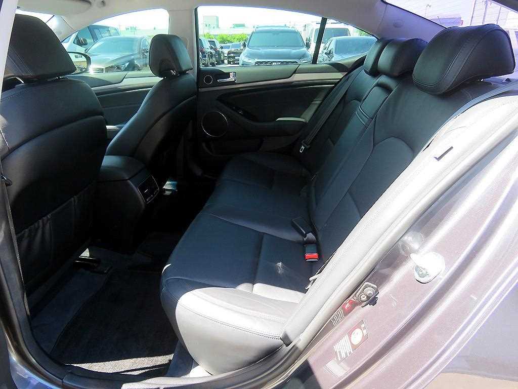 KIA K7 - Vista 6