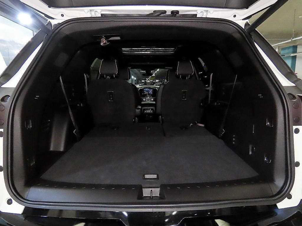 Chevrolet Travers 2022 Blanco - Importación desde Corea - HF Imports Iquique - Foto 17