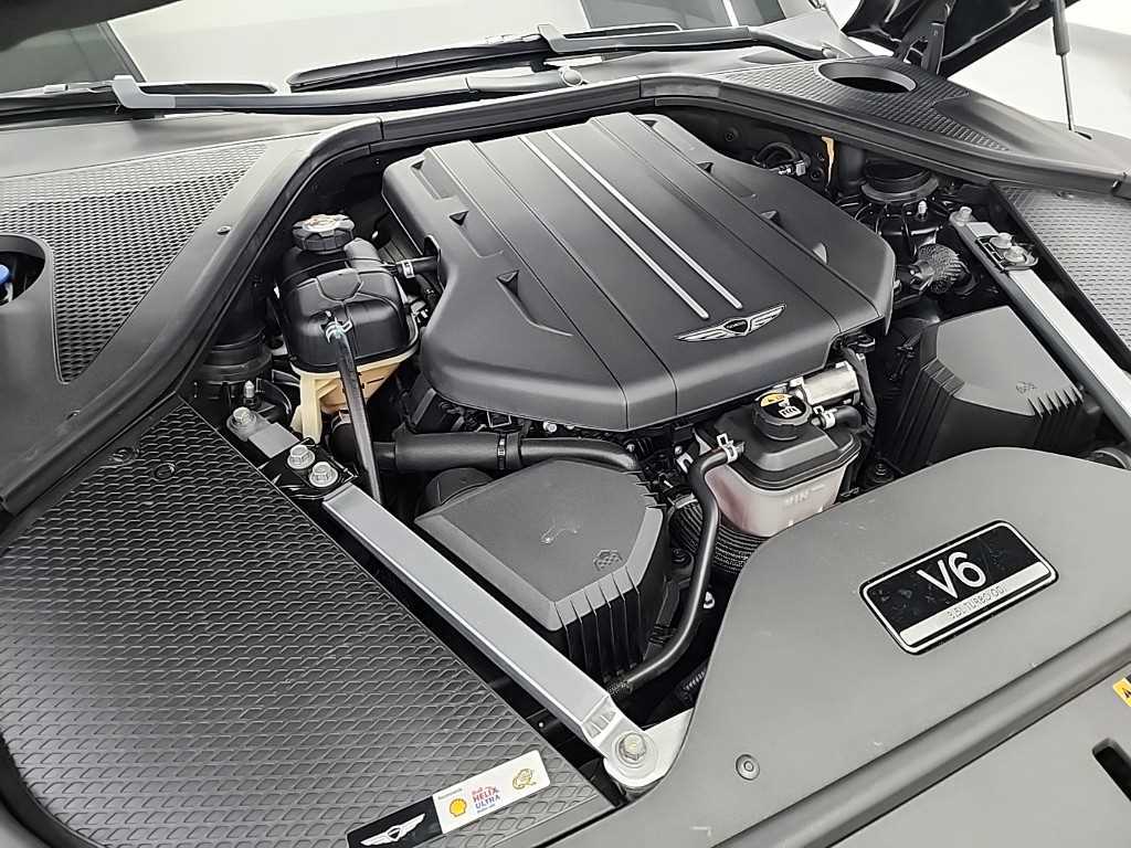Genesis G90 - Vista 5