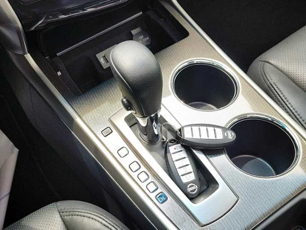 Nissan Altima - Vista 9