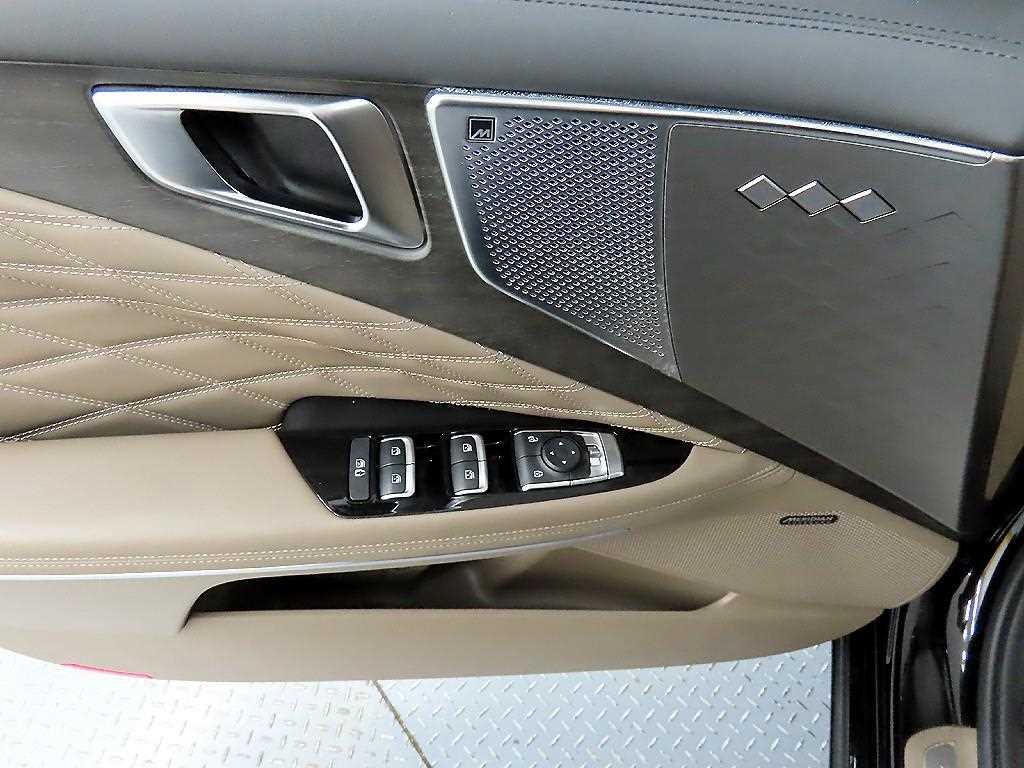 KIA K8 - Vista 11