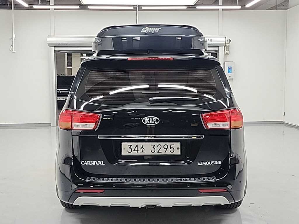 KIA Carnival - Vista 3