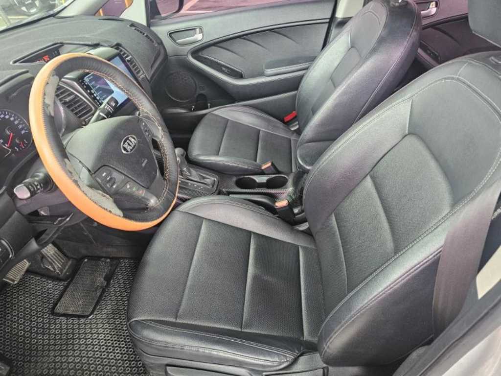 KIA K3 - Vista 7
